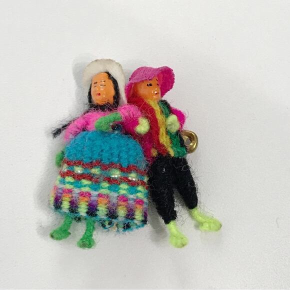Coya Peru Hand Knitted Worry Doll Pin Lot Bundle Of 4 Pins Brooch and 1 Doll - Picture 4 of 10